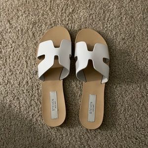 Steve Madden Hawthorne H sandals white